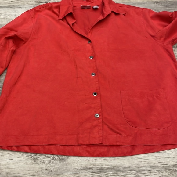 Chico's Red Faux Suede 3/4 Sleeve Button Down Shirt Size M/8 - Picture 7 of 15